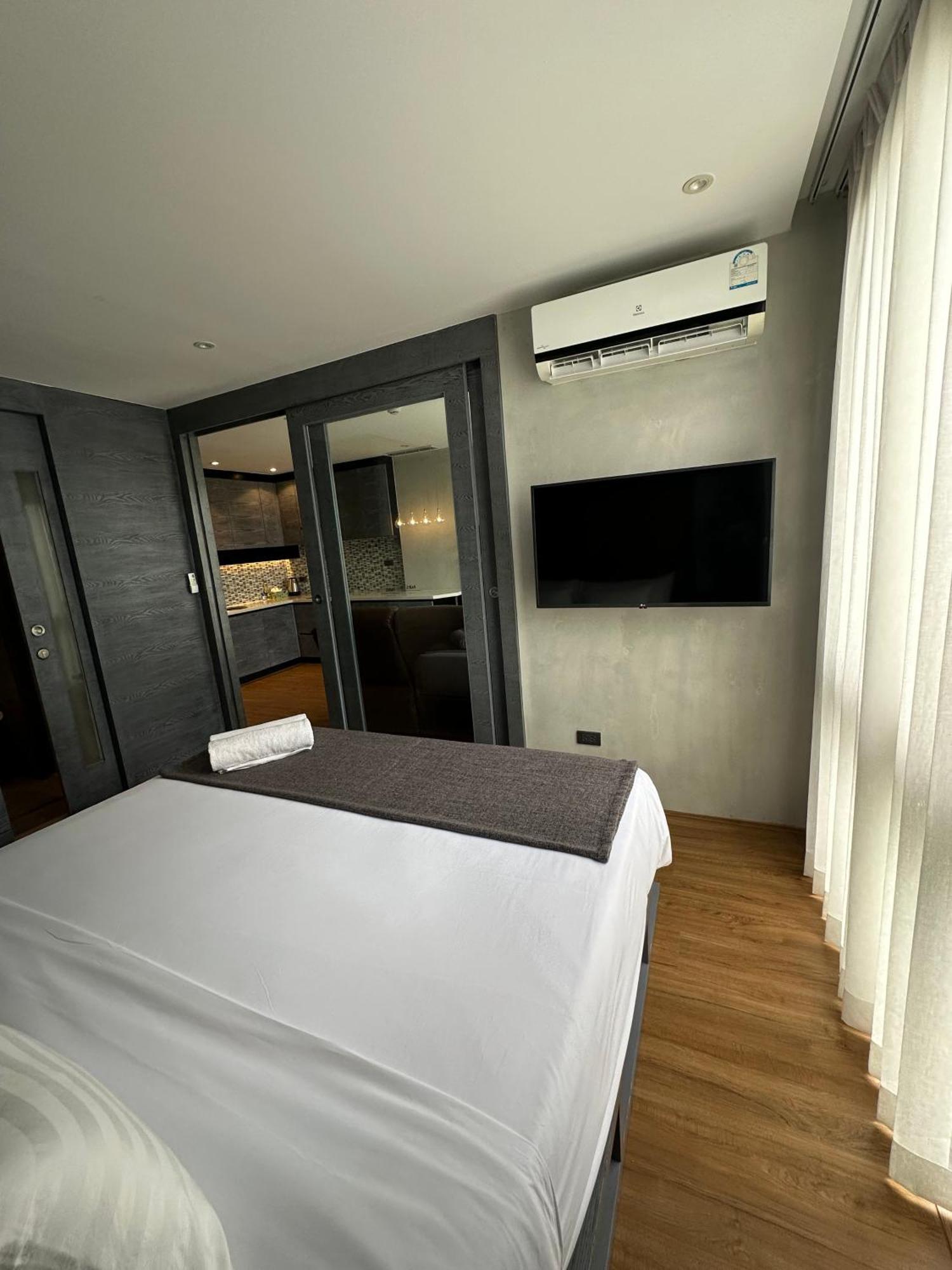 Stylish Apartments Kamala Citygate Exterior photo